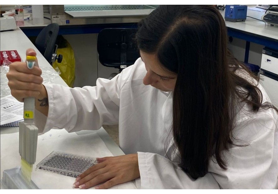 Material de laboratorio para prácticas: por qué influye más de lo que parece en la formación sanitaria